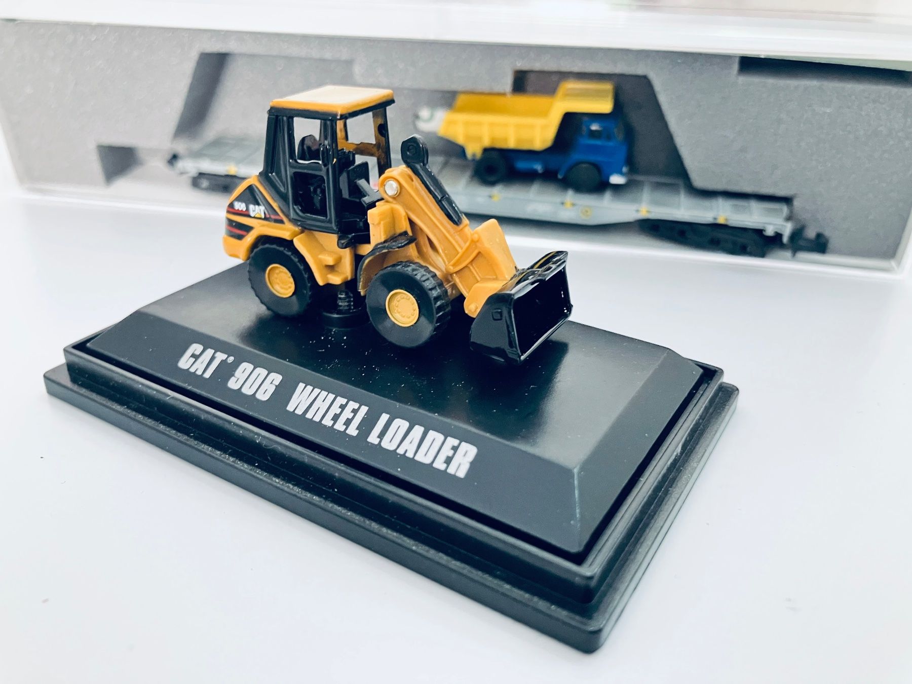 Trix Modellini di ferrovie: CAT Radlager Bagger SBB Transport SPUR N #220 – Usato da Oberbuchsiten venduto da Orsetto24 1