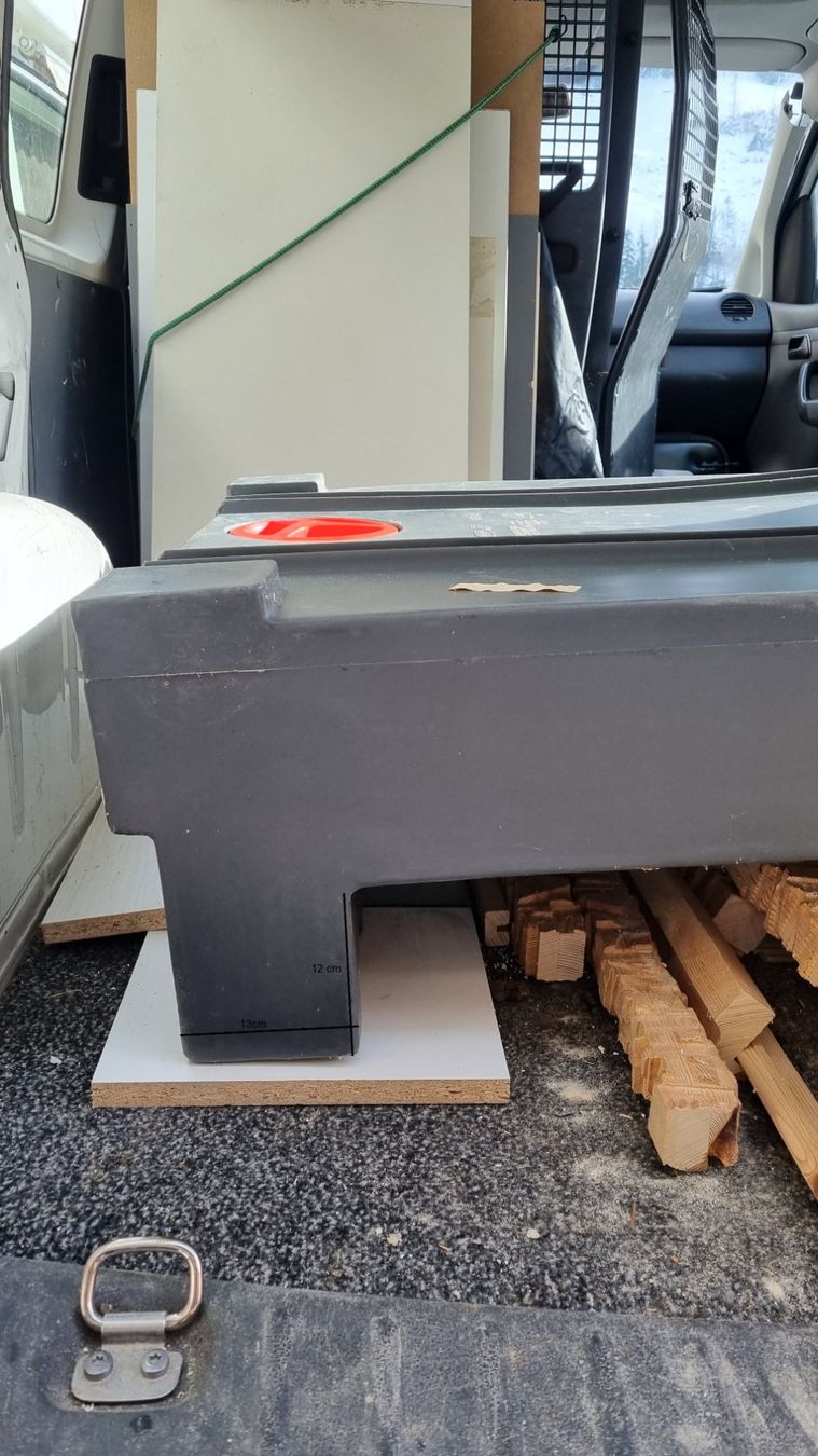 Abbeveratoi e trogoli: Wassertank für Mecedes Benz Sprinter – Nuovo (secondo la descrizione) da Fürigen venduto da Bucheli59 8