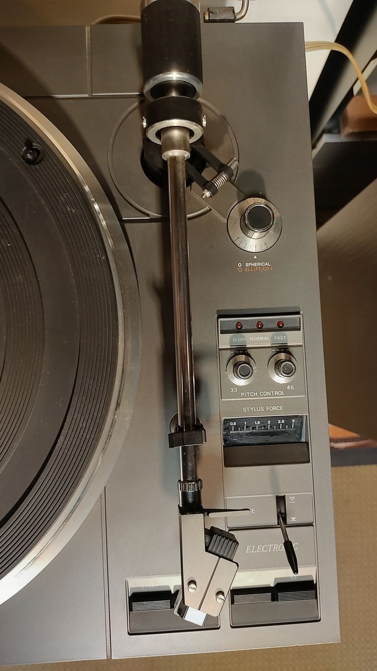 Philips Tourne-disques: Plattenspieler – D'occasion à Kirchberg BE par RadioGerberPrivat 1