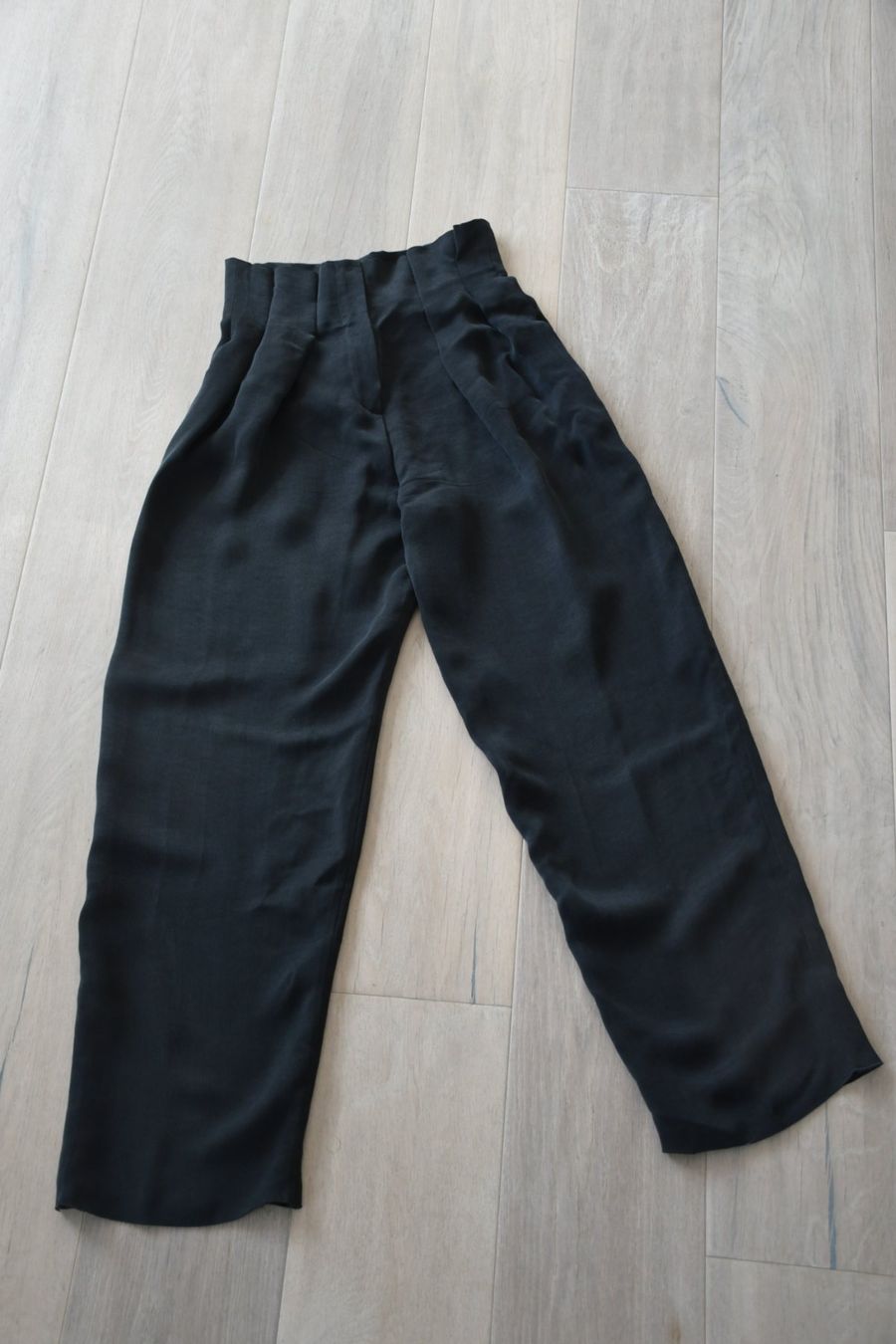 Armani Pantaloni: neu Hose von Armani gr. S – Nuovo (secondo la descrizione) da Nuglar venduto da Korsika2 1