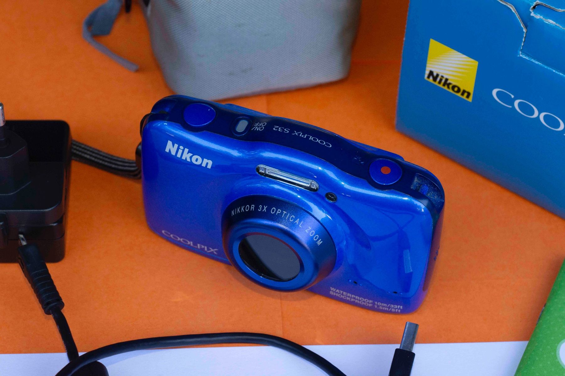 Coolpix Fotocamera: Nikon Digitalkamera Coolpix S32 – Usato da Schwerzenbach venduto da floridan