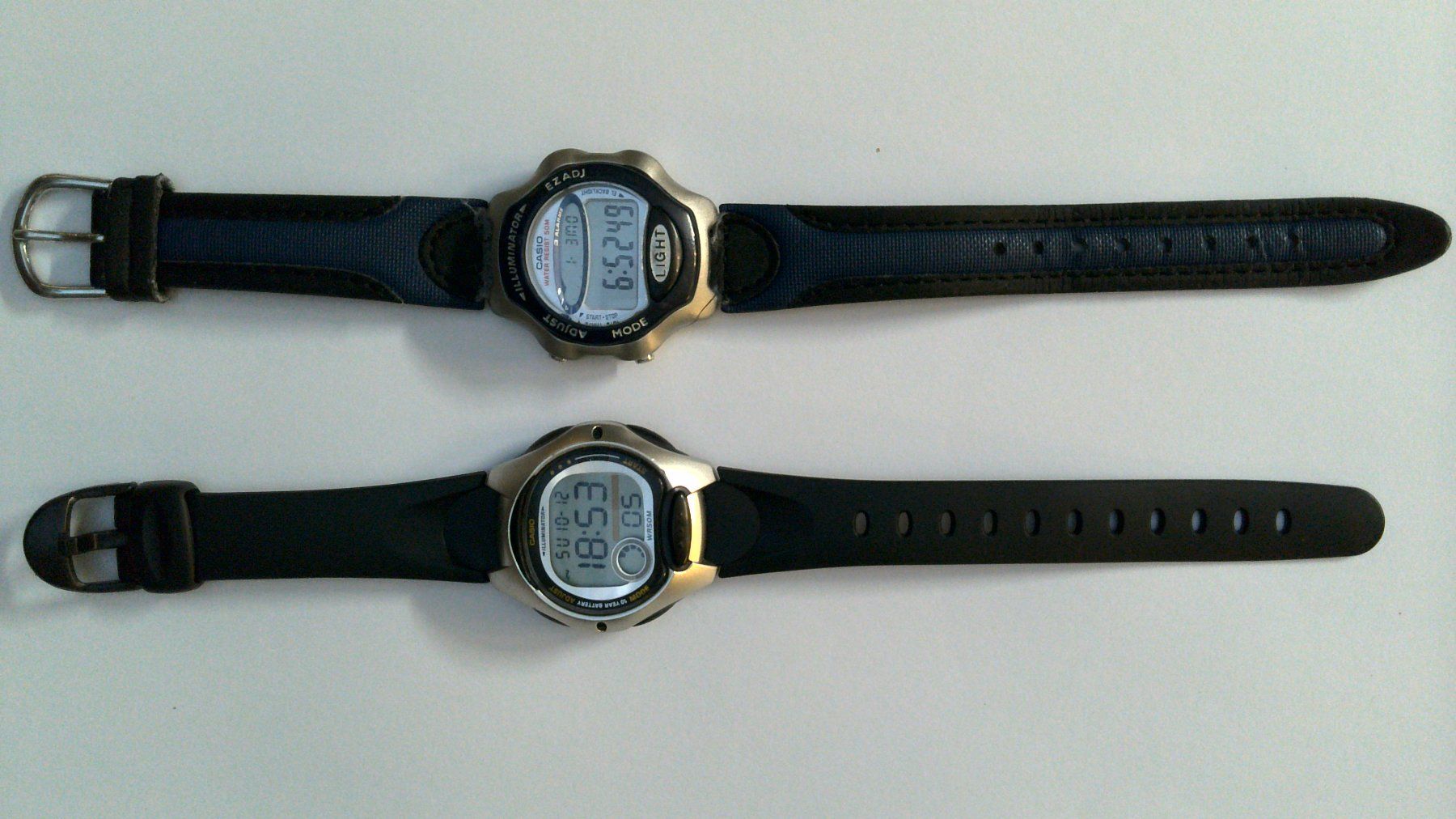 Casio Orologi: 2 Vintage Casio Illuminator Digital Uhren – Usato da Salmsach venduto da aacs65