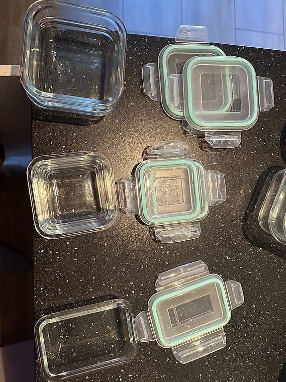 Bicchieri: Diverse Glas Behälter  – Usato da Basel venduto da tep_rhw2
