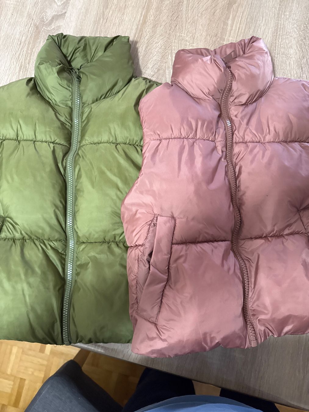 H&M Altro abbigliamento per bambina: Mädchen Gilet – Usato da birsfelden venduto da Giuseppe70 2