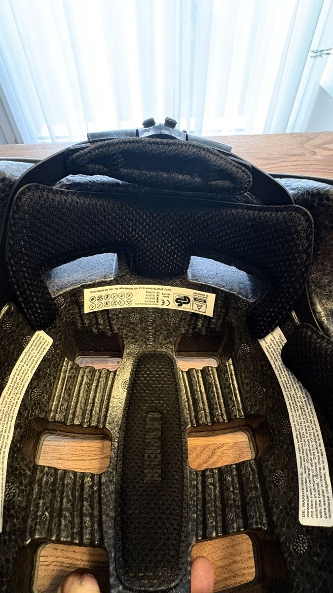 Uvex Casques: Uvex HLMT Velohelm – D'occasion à Glattpark(Opfikon) par pul_mlg2 2