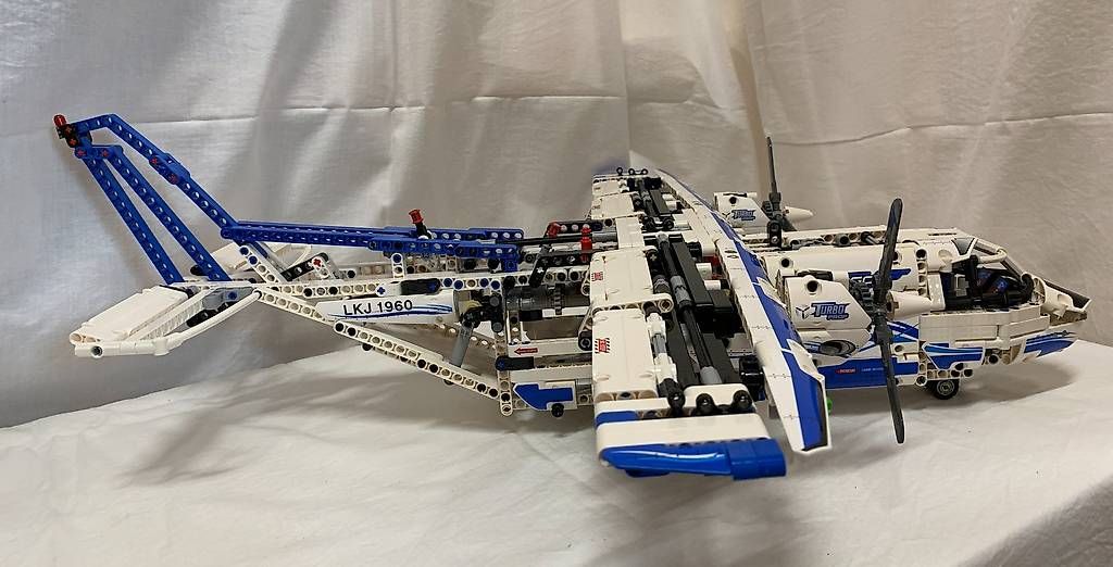 Lego Jeux de construction: Lego Technic Frachtflugzeug – D'occasion à Meikirch par meineangebote 1