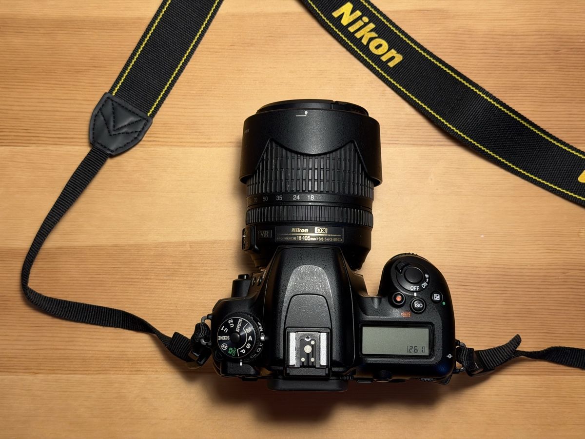 Nikon Fotocamera: Nikon D7500 Camera 18-105mm Lens Kit - Perfect Condition – Usato da Lausanne venduto da atr_v2dq