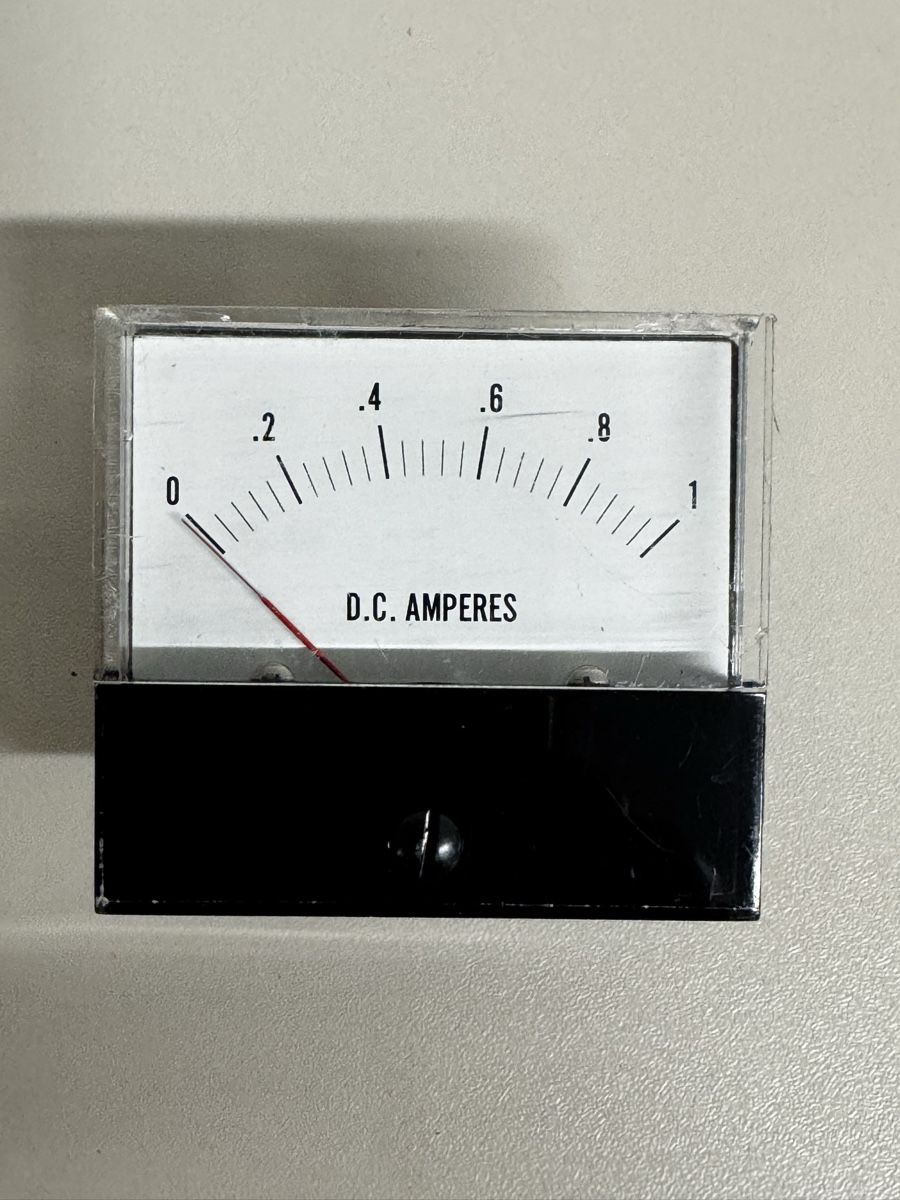 Misurare: Messinstrument D.C. Amperes 0-1A Gleichstrommesser gebraucht – Usato da Zürich venduto da Nobs1 1