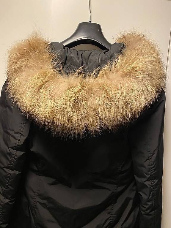 Cappotti: Woolrich Parka schwarz, Gr. M – Usato da Meisterschwanden venduto da jil_8rtq 2