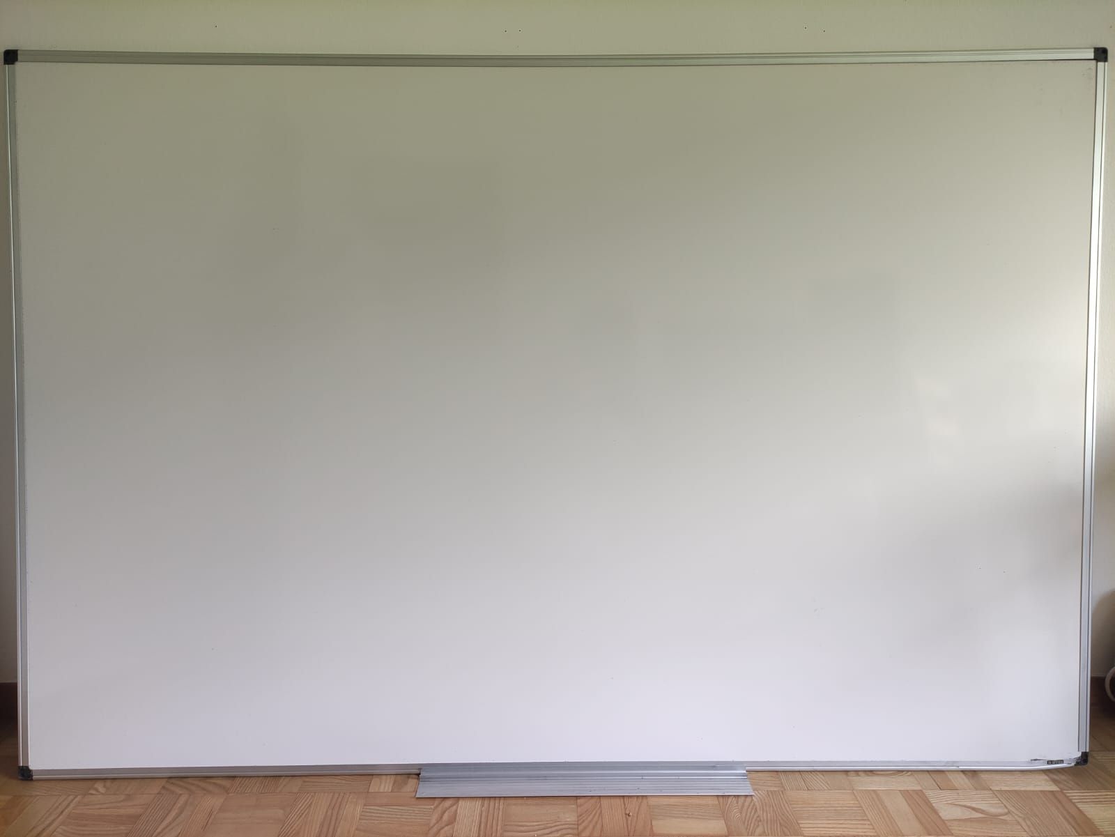 Wandtafeln: Magnet-Bürotafel – Gebraucht aus Zürich von Zen_dra 2