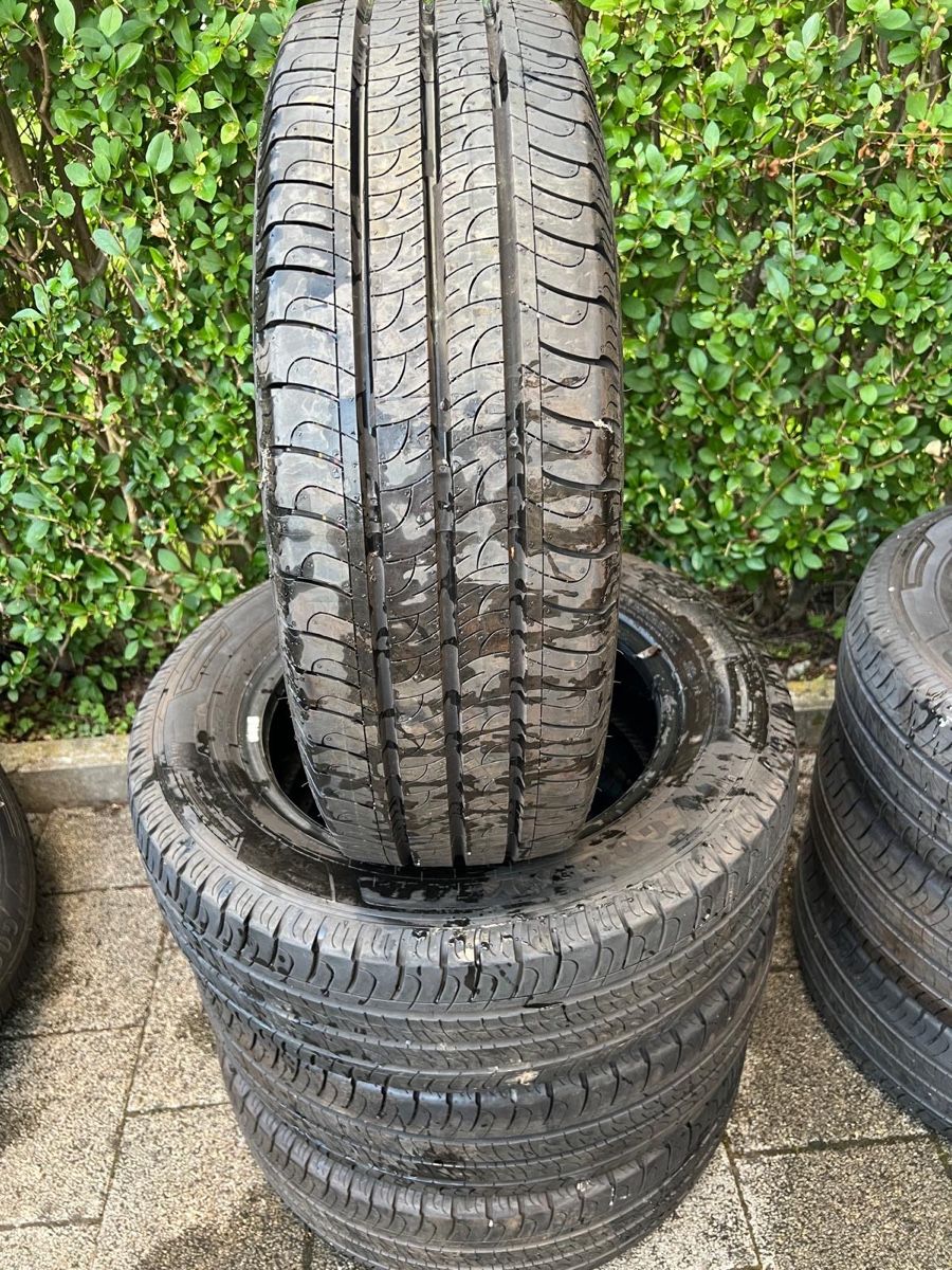 Sonstiges Fahrzeugzubehör: Pneu – Gebraucht aus Giswil von Mhimaj10