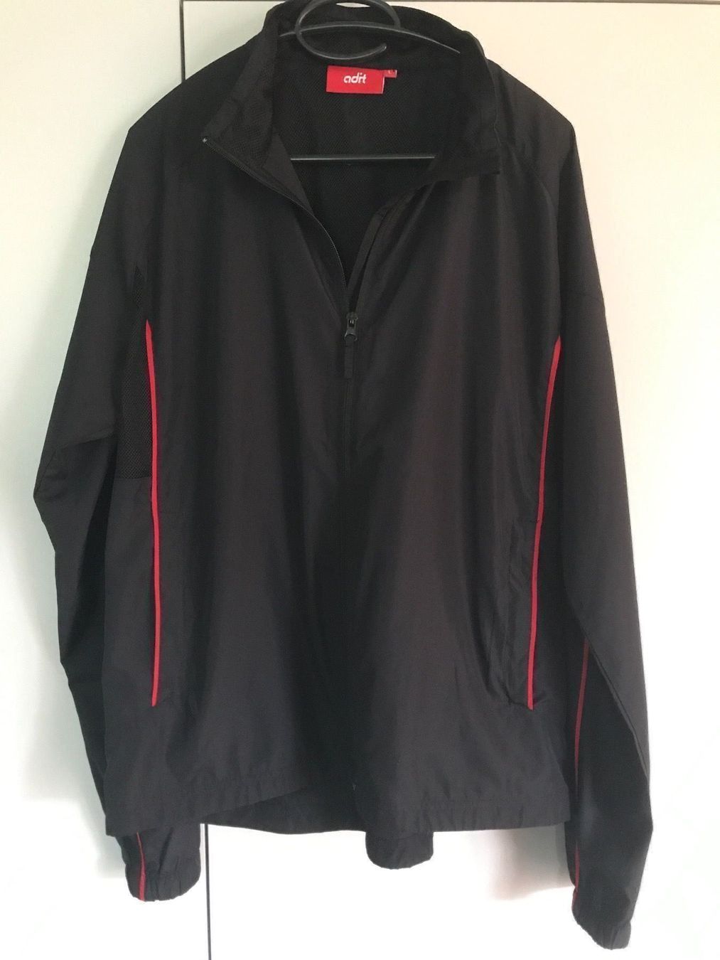 Giacche: Running Jacke Adit – Nuovo (secondo la descrizione) da Ebnat-Kappel venduto da Molton