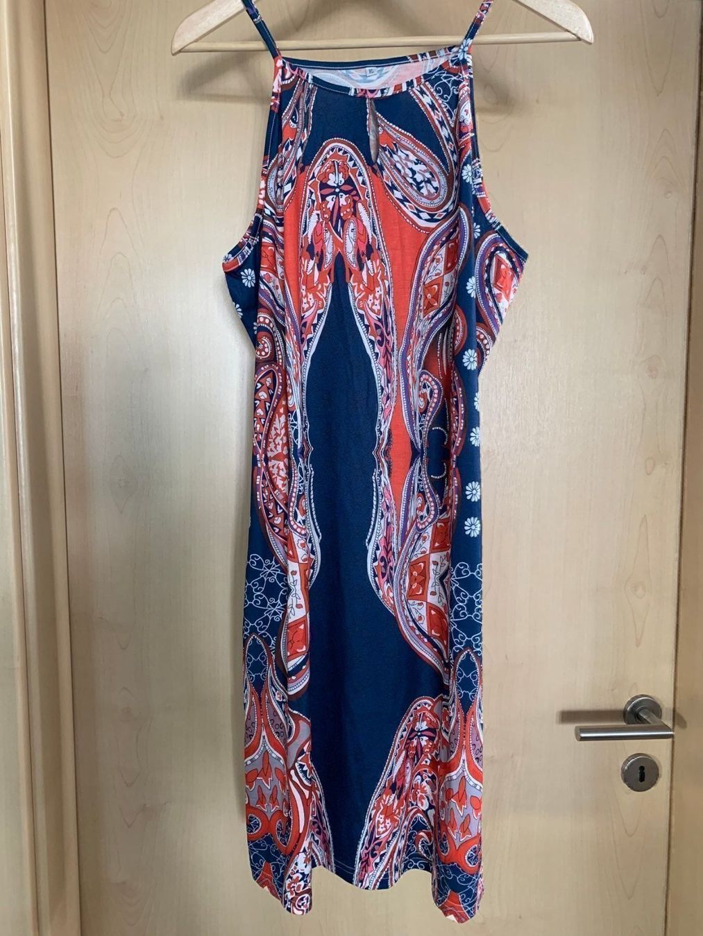 Kleider: Damenkleid Gr.XL – Neu (gemäss Beschreibung) aus Azmoos von Verwir64