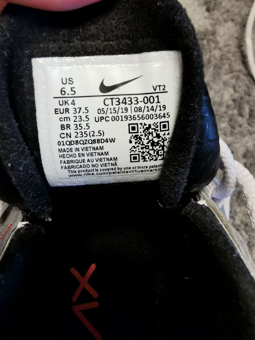 Nike Scarpe da donna: Nike Air 270 React Grösse 37.5 – Usato da Gunzgen venduto da 0Aurin0 3