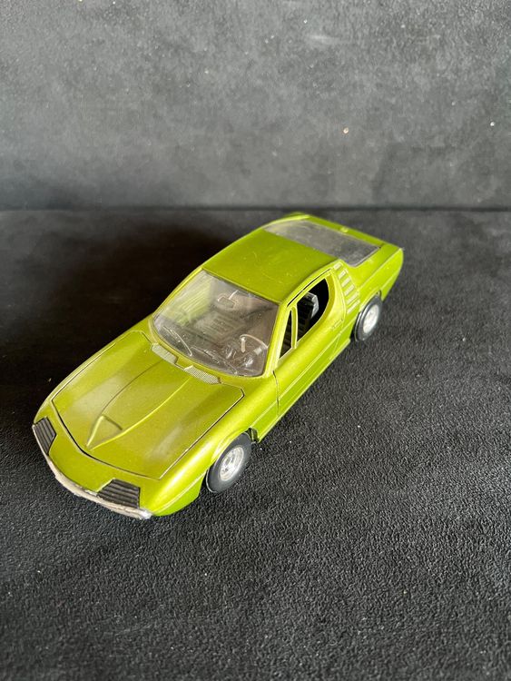 Alfa Romeo Montréal 1/25 - Collection