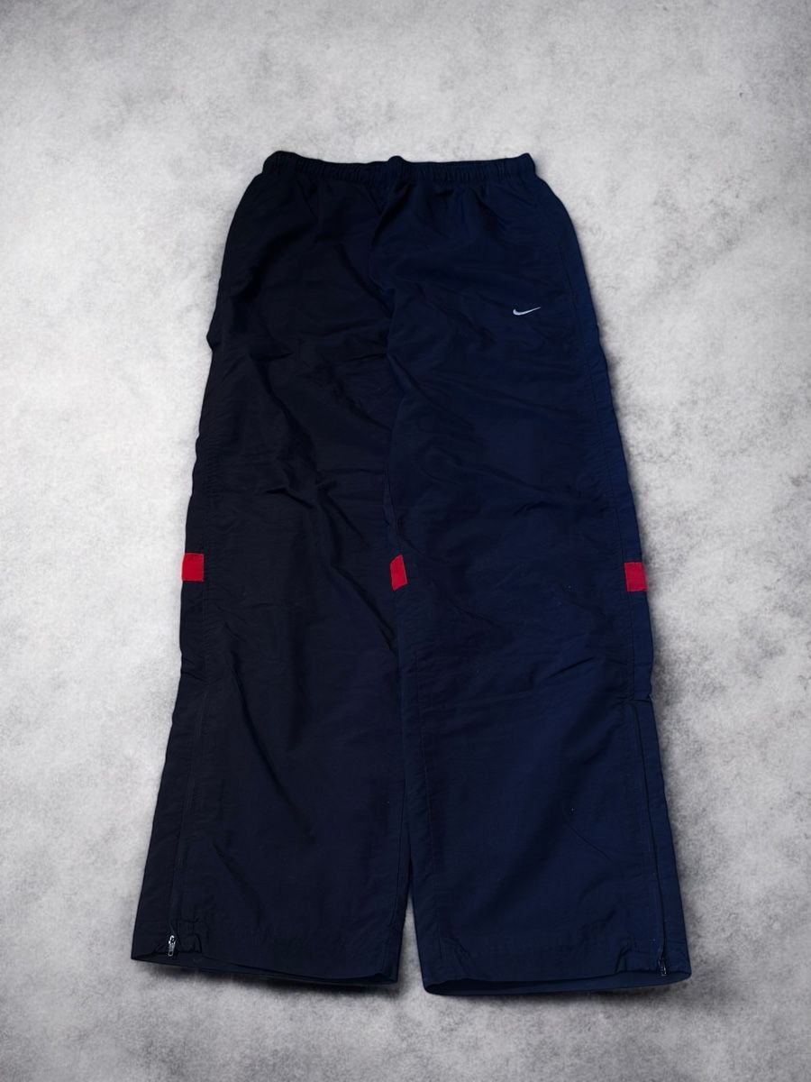 Nike Pantaloni: Nike Trackpants (M) – Nuovo (secondo la descrizione) da Aarburg venduto da syning46