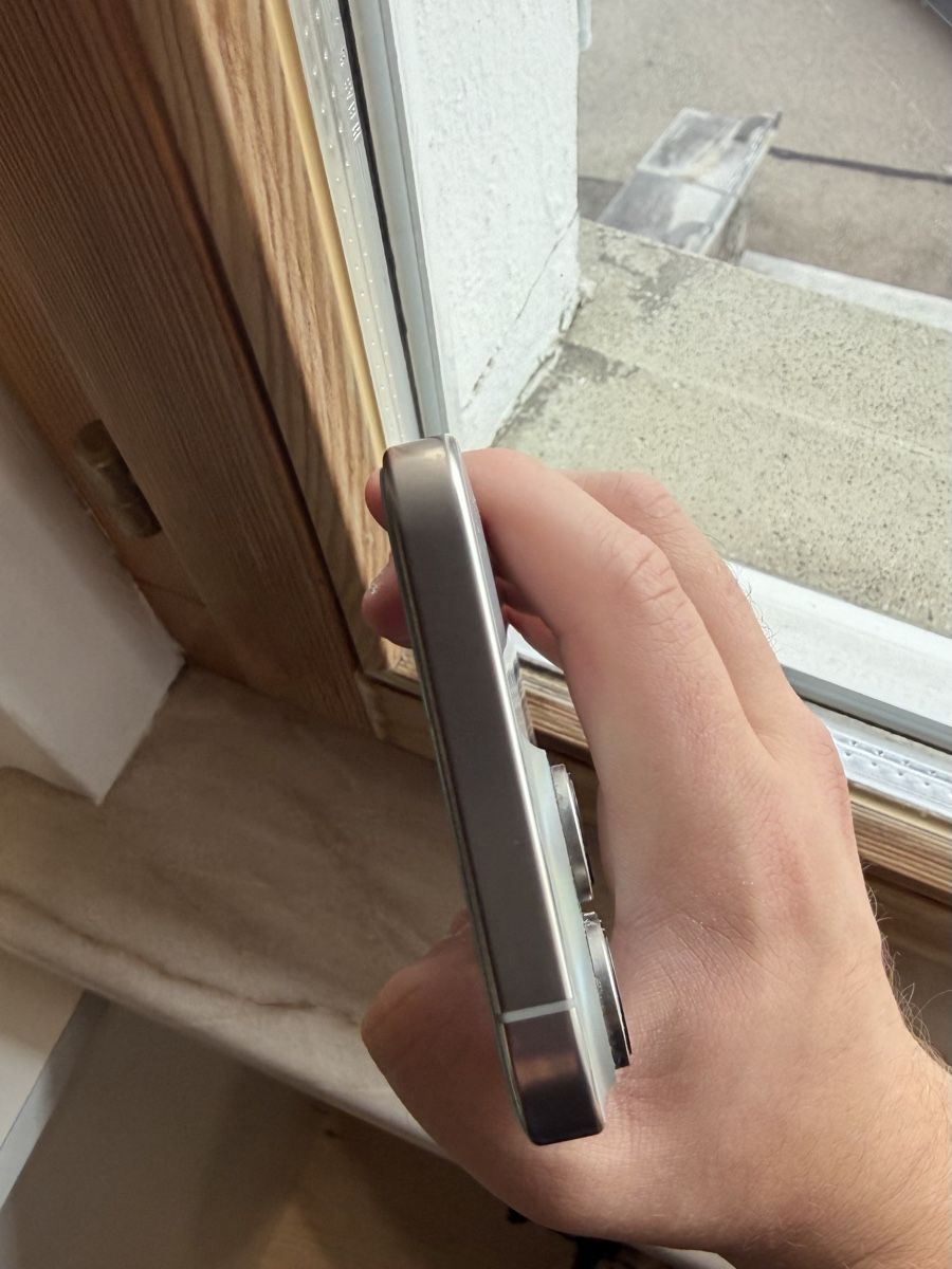 Apple Telefoni cellulari / Smartphones: iPhone 16 Pro Max 256GB 87% Battery. excellent condition – Usato da Fischenthal venduto da winstonsiga 3