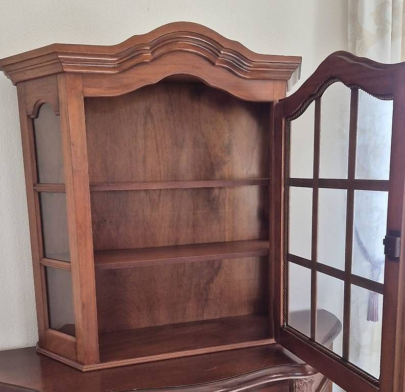 Vetrine: Klassische Wandvitrine / Hängeschrank  – Usato da Rieden AG venduto da MiLoRaDe 1