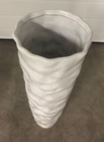 Grosse Design Vase weiss – modern / Deko Vase 68 cm hoch