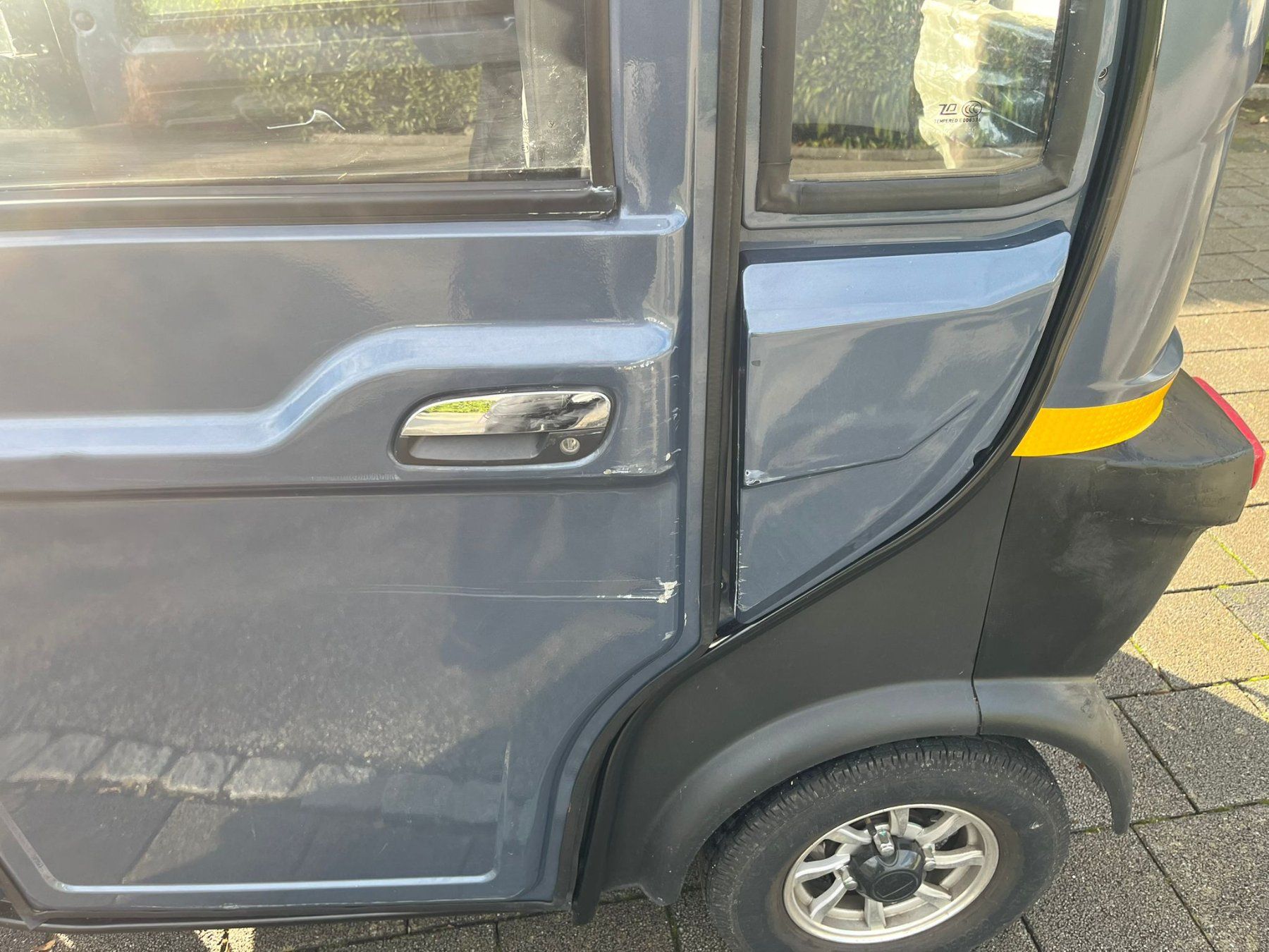 Veicoli elettrici: TukTuk Elektro Occasions Dreirad – Usato da Bünzen venduto da Turbolino5 7