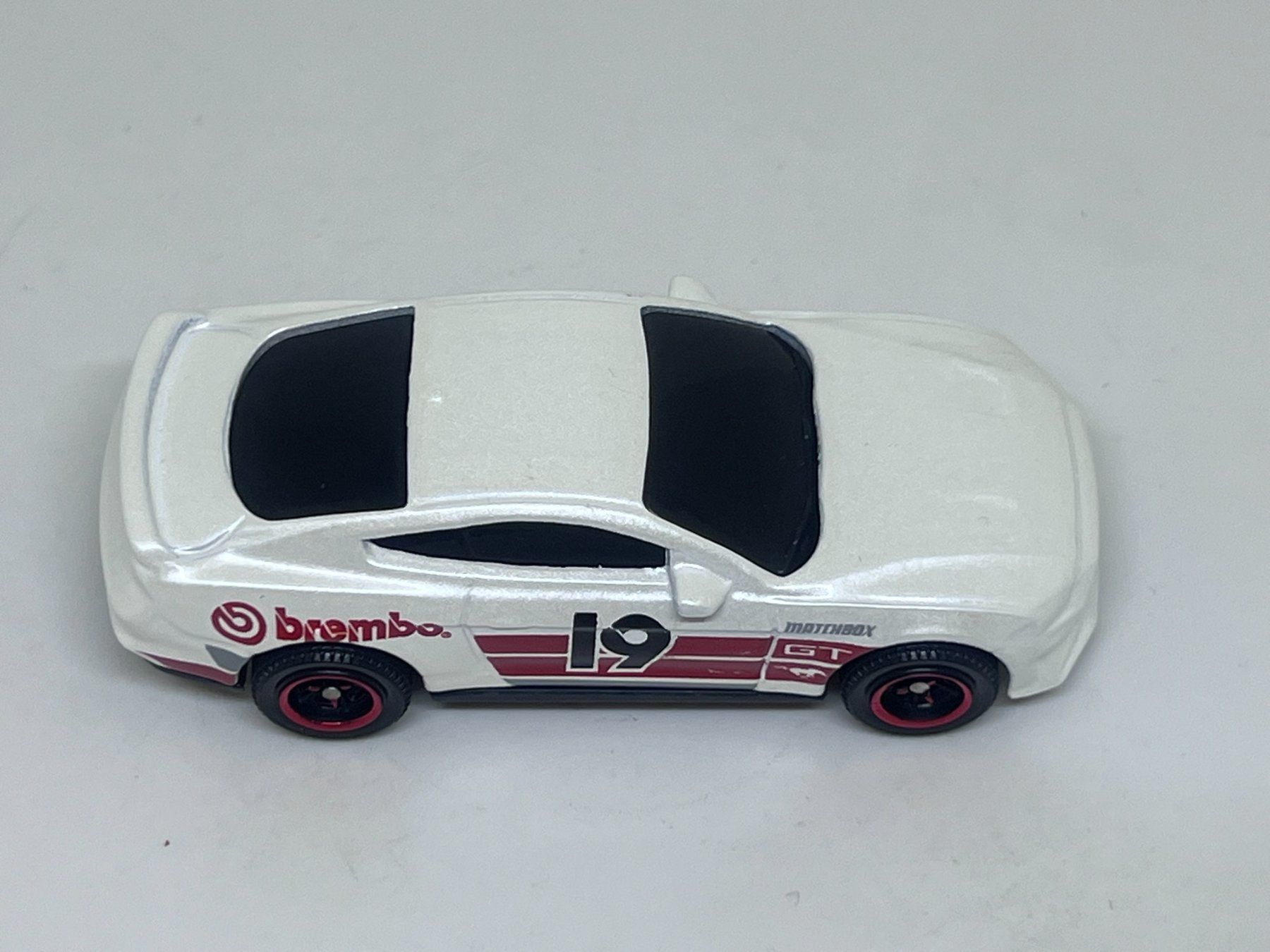 Matchbox Modellini d'auto: Matchbox '19 Ford Mustang Coupe #56 – Usato da Wildegg venduto da LaaBoutique 1