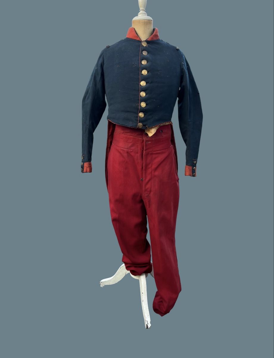 Uniformi: Uniforme 8e Régiment Infanterie Louis-Philippe 1833 – Usato da Bellevue venduto da Belafer
