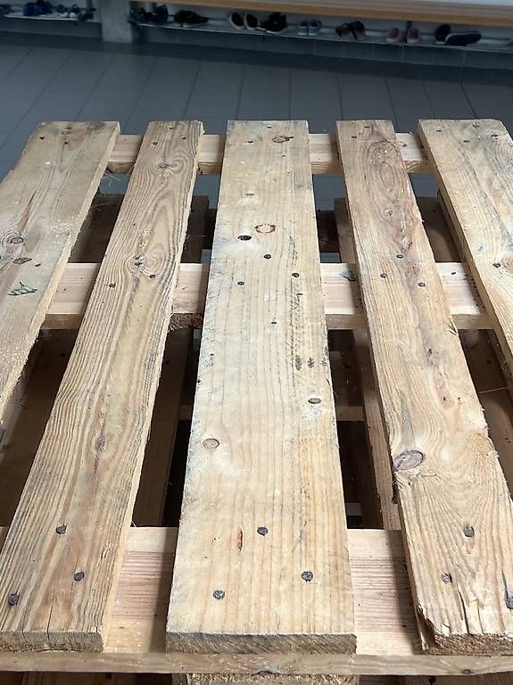 Pallets: Euro Paletten  – Usato da Brüttisellen venduto da ConnyMeuri 1