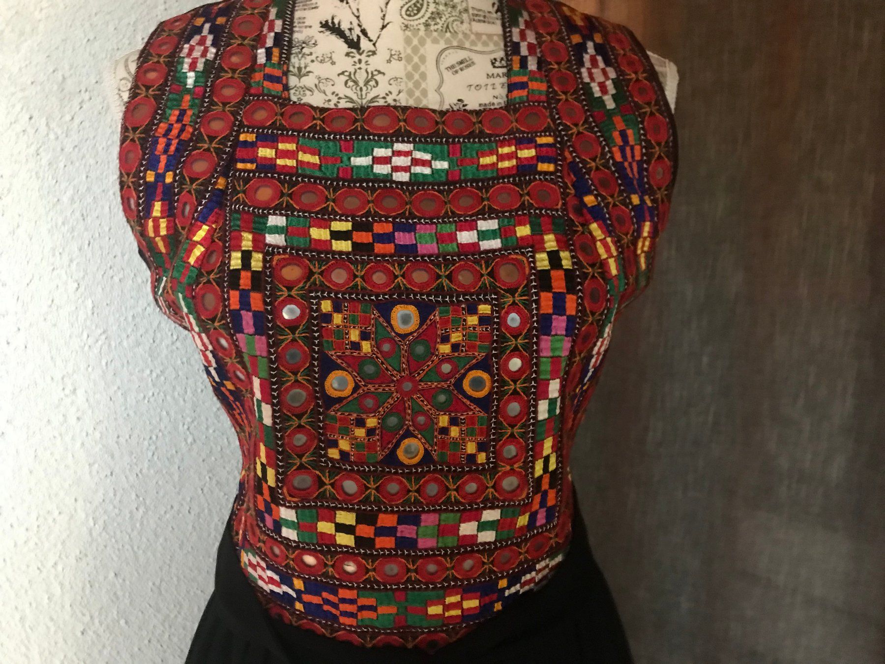 Vestiti: Robe longue marque Geneviève Paris – Usato da Gorgier venduto da chahn 2