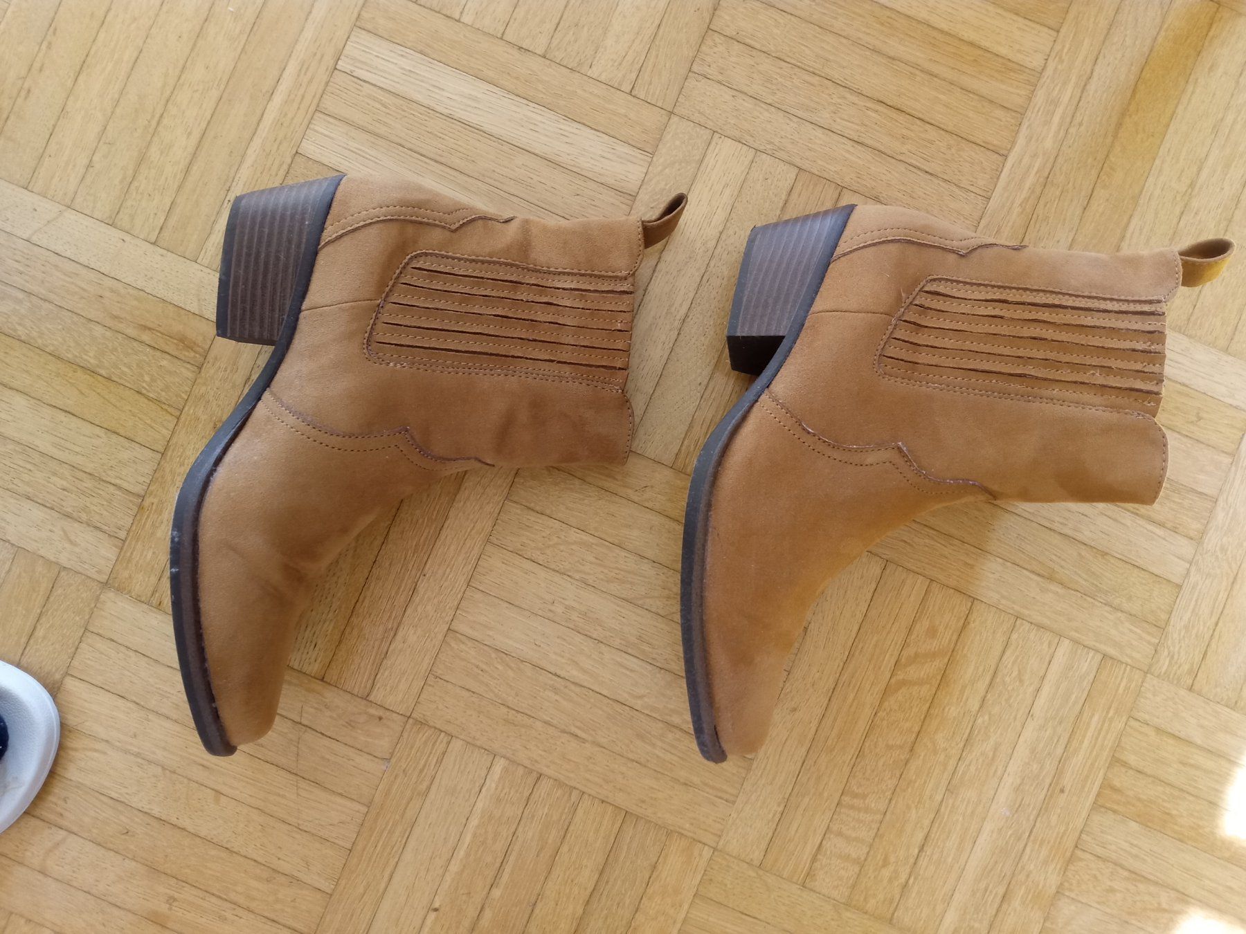 Scarpe da donna: Chelsea Boots – Usato da Biel/Bienne venduto da Ganesh12 1