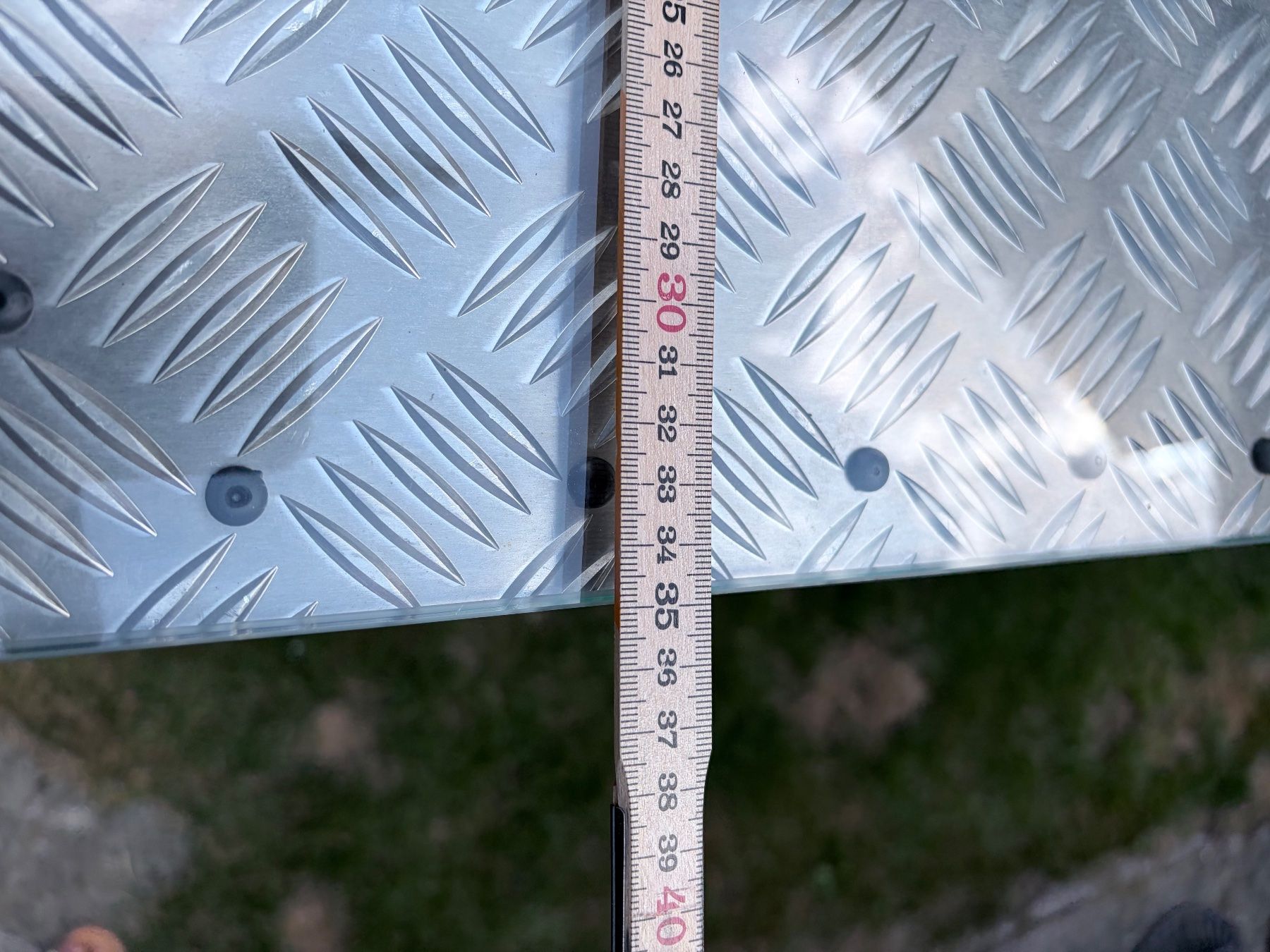 Ladenausstattungen & Messebau: Bar Metall Glas Aluminium – Gebraucht aus Zäziwil von Emlea 8