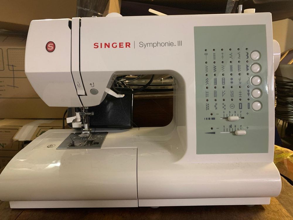 Singer Symphonie III sewing machine (Gebraucht) in Geneve für CHF 149 ...
