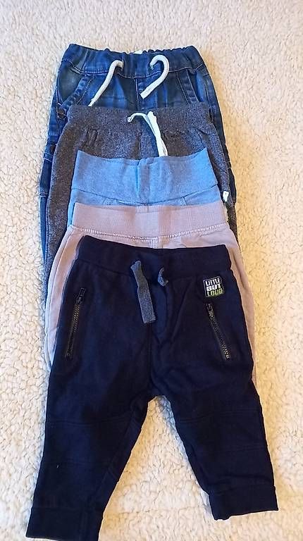 Pantalons: Hosenset – D'occasion à Wattwil par Rainbow412 2