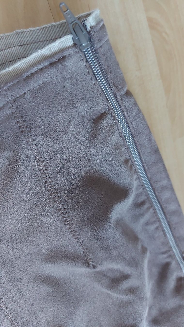 Cambio Pantaloni: Cambio Hose gr,38 – Usato da langenthal venduto da rundholz7 2