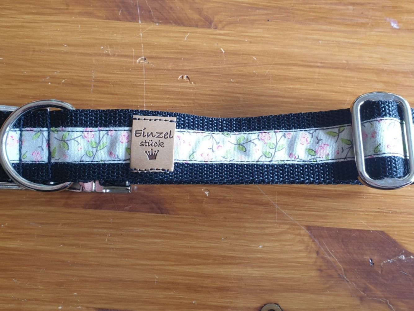 Guinzagli & Collari: Hundehalsband 35cm - 53cm – Nuovo (secondo la descrizione) da St. Gallen venduto da Naomi290485