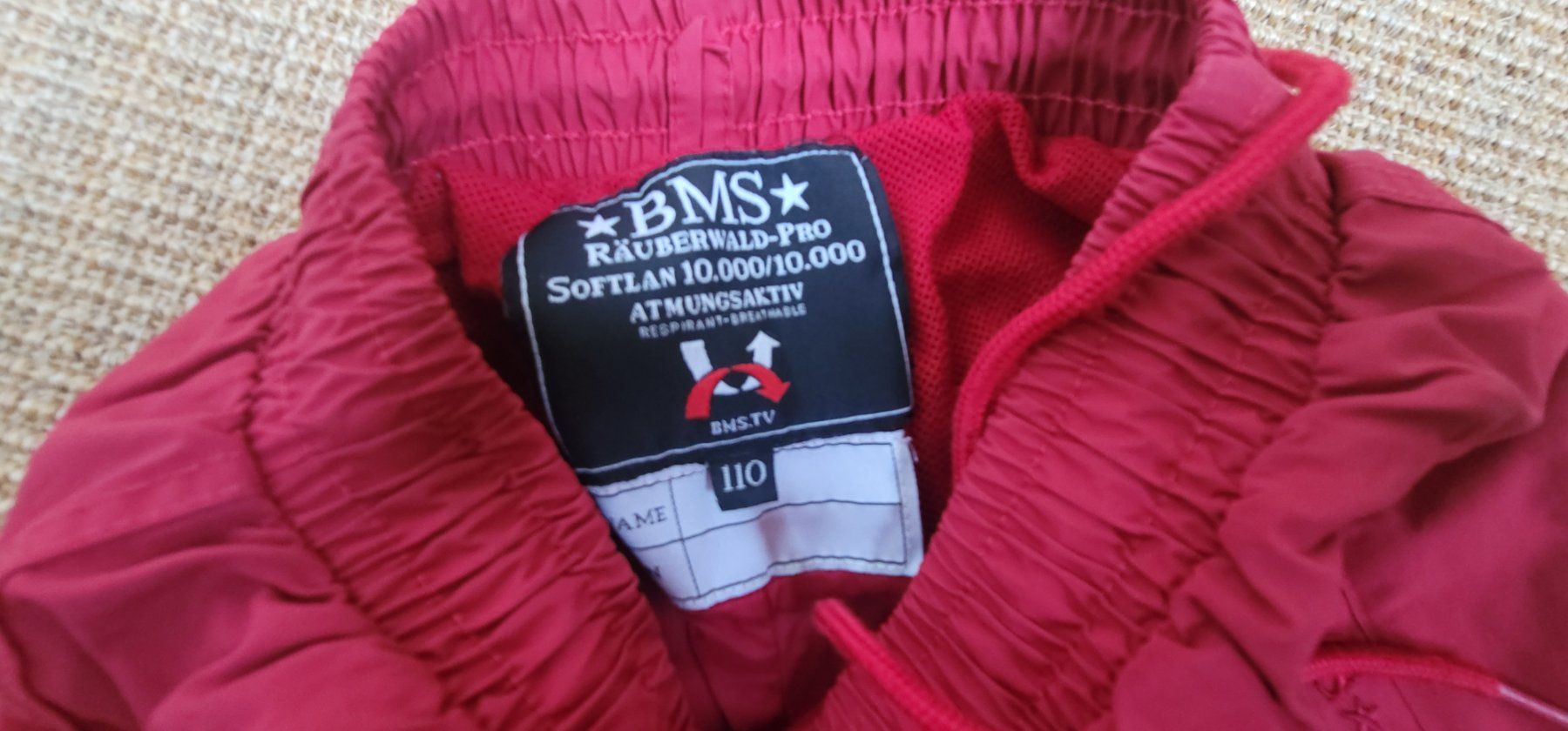 Pantaloni: Regenhose BMS Räuberwald rot, Grösse 110 – Usato da Elgg venduto da Bijoux06 2