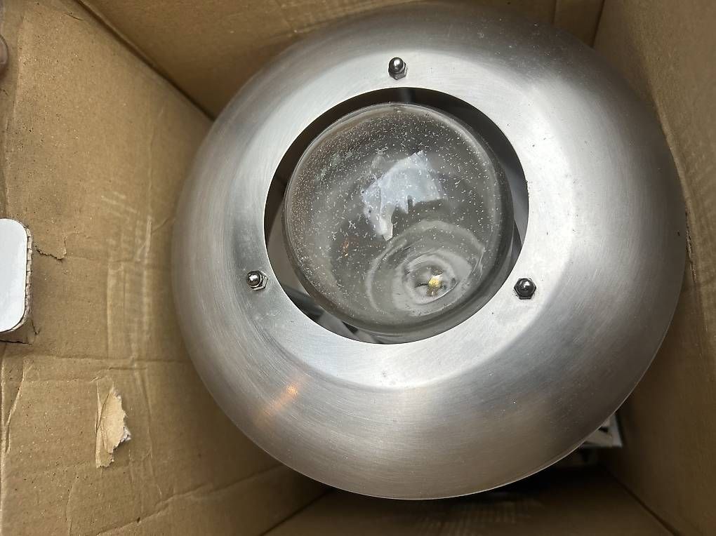 Lampade: Sensor Bewegung Wand Lampe  – Nuovo e nell'imballaggio originale da Wetzikon ZH venduto da MedinaL 1