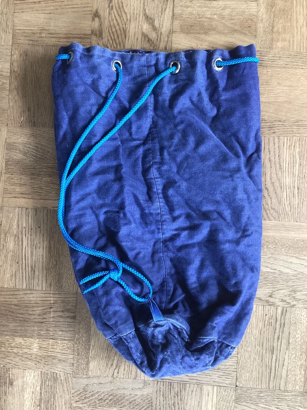 Borse & Zaini: Blauer Stoffsack mit Zugband & Aussentasche – Usato da Muttenz venduto da rob_sc8s 1