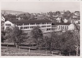 Zürich - Schulhaus Manegg mit Umgebung.