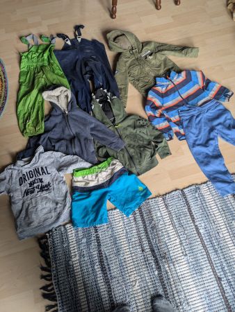 Kleider Paket 110