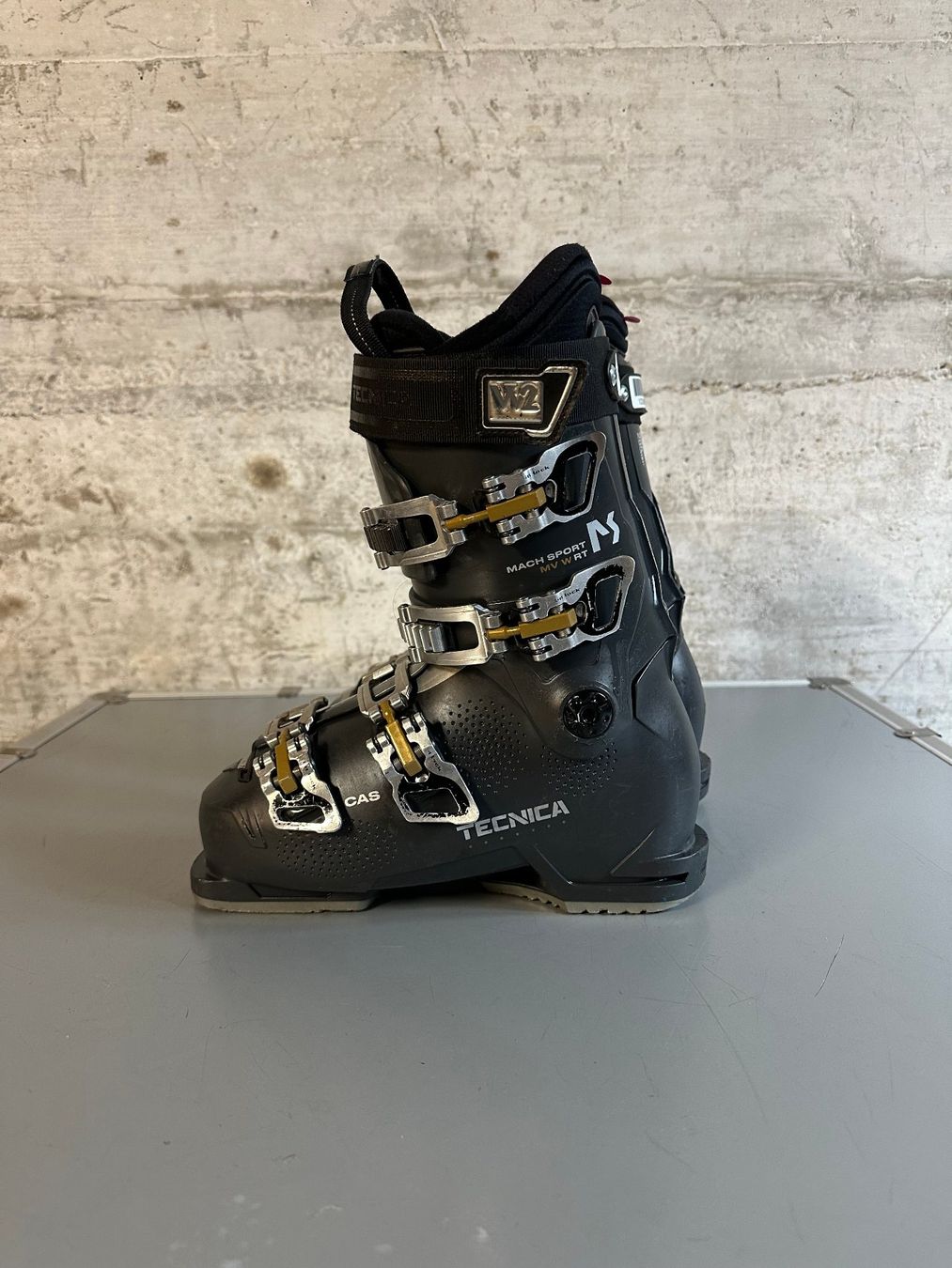 Tecnica Scarpe da uomo: Tecnica Skischuhe 24.5 / Gr. 38.5 – Usato da Emmenbrücke venduto da karkarkar 2