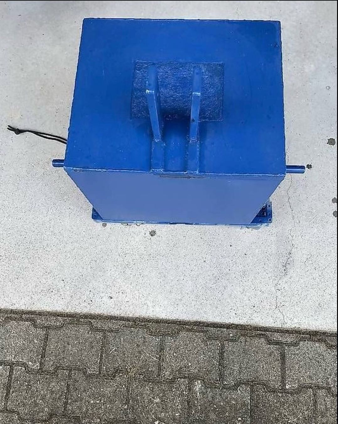 Trattori: aktor Front Gewicht 300Kg – Usato da Walliswil-Nbipp venduto da Pierre04 2