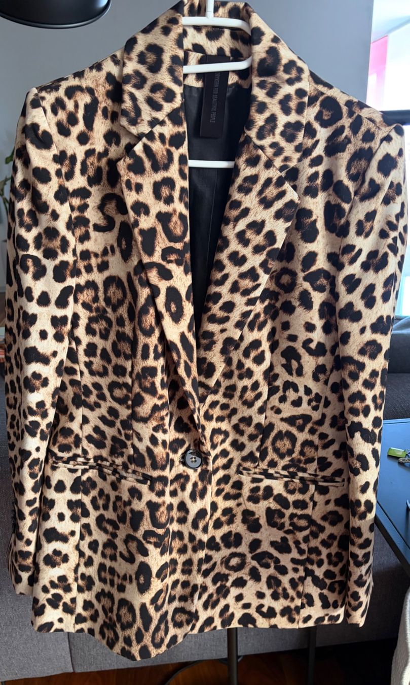 Giacche: Toller Blazer DKNY – Nuovo (secondo la descrizione) da Uitikon Waldegg venduto da KingaP