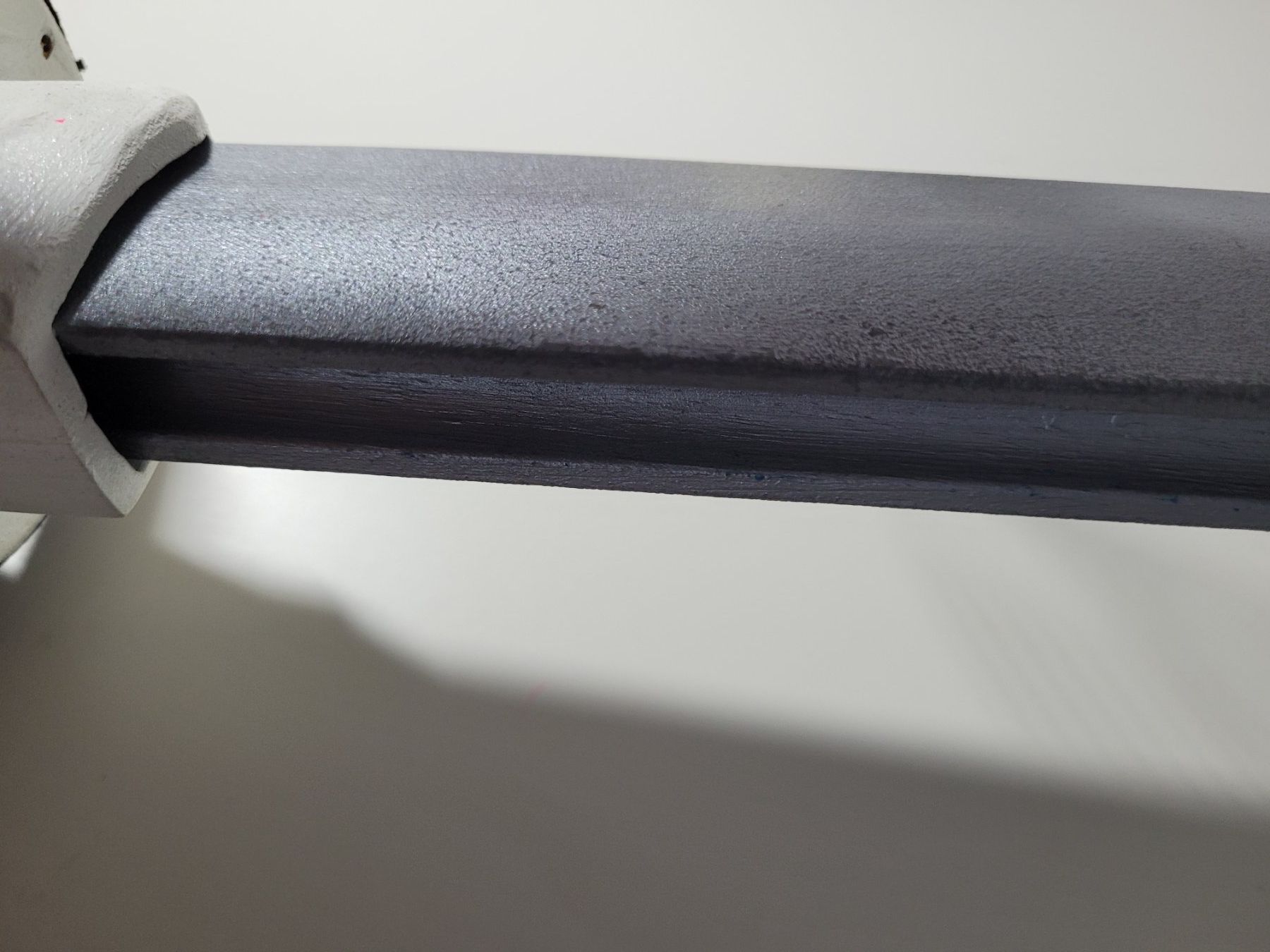 Internationale Kunst: Selbstgemachtes Wooden Katana – Gebraucht aus Zürich von Saxer1900 3
