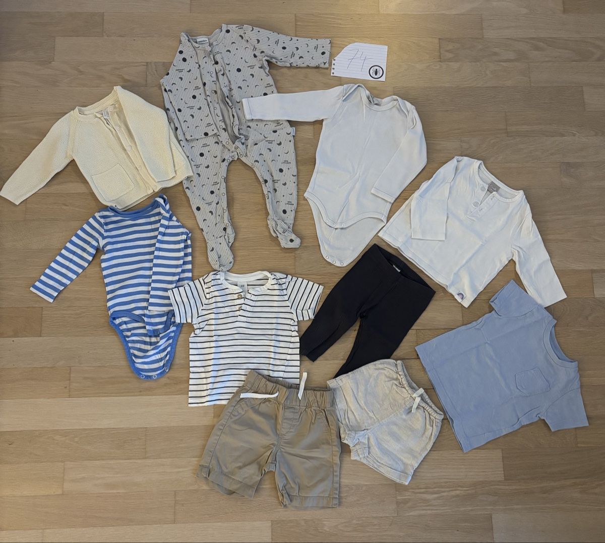 Lotti & Set di vestiti: Baby Kleiderpaket Grösse 74 – Usato da Geroldswil venduto da ele_7hkp