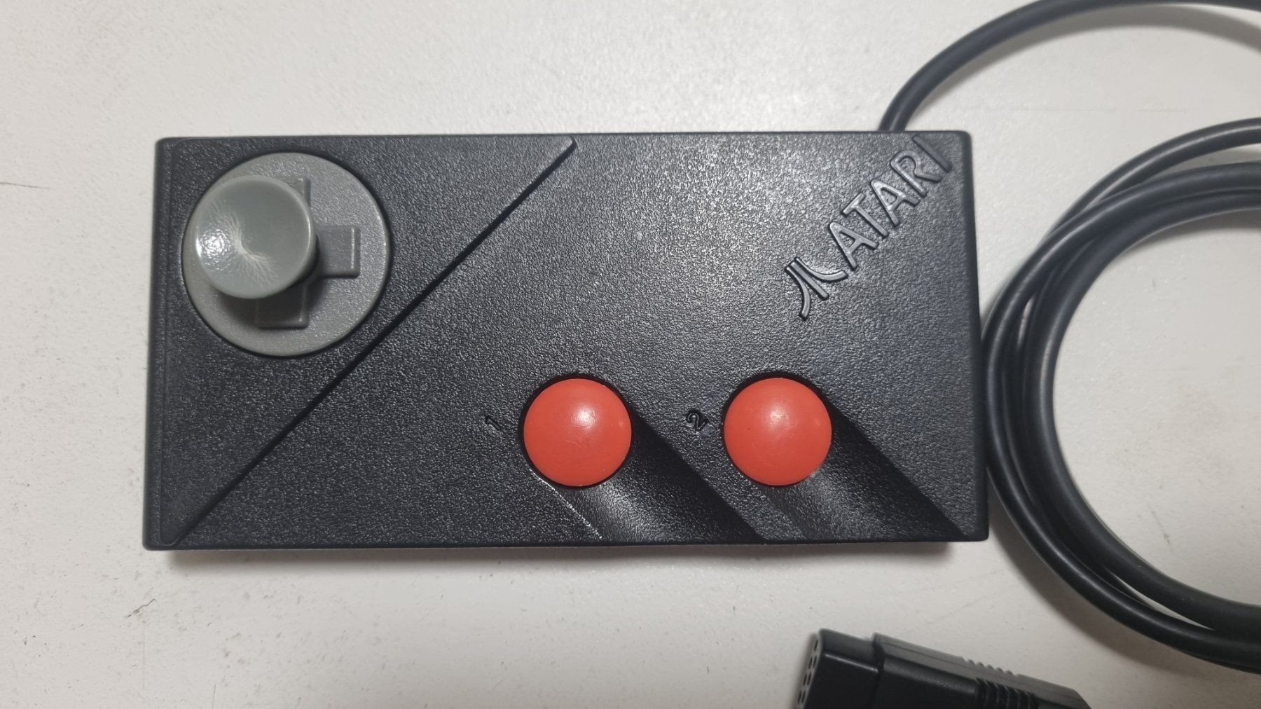 Atari Consoles: Original Atari 2600 Controller – D'occasion à Birsfelden par val_d9c2 1