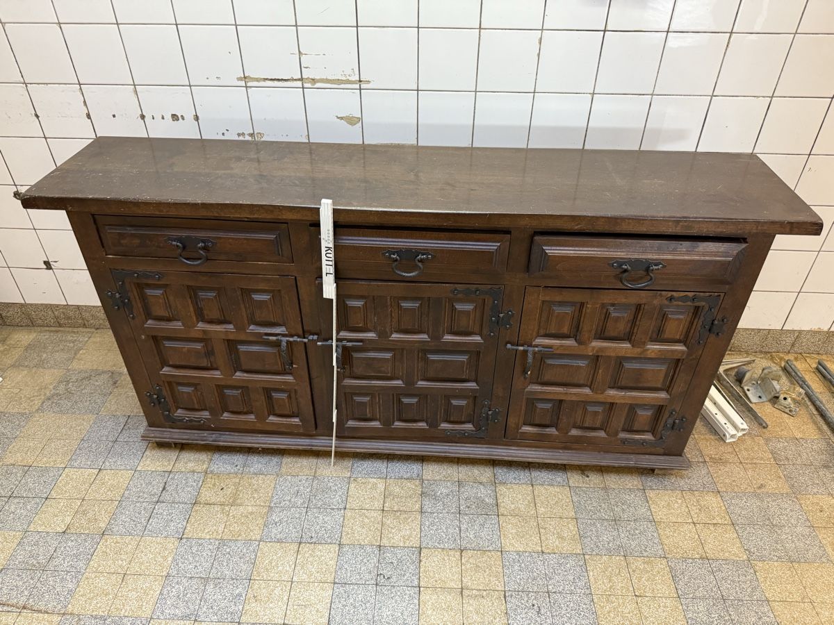 Büffets: Rustikaler Massivholz Schrank/Buffet – Gebraucht aus Erlinsbach SO von n123h 3