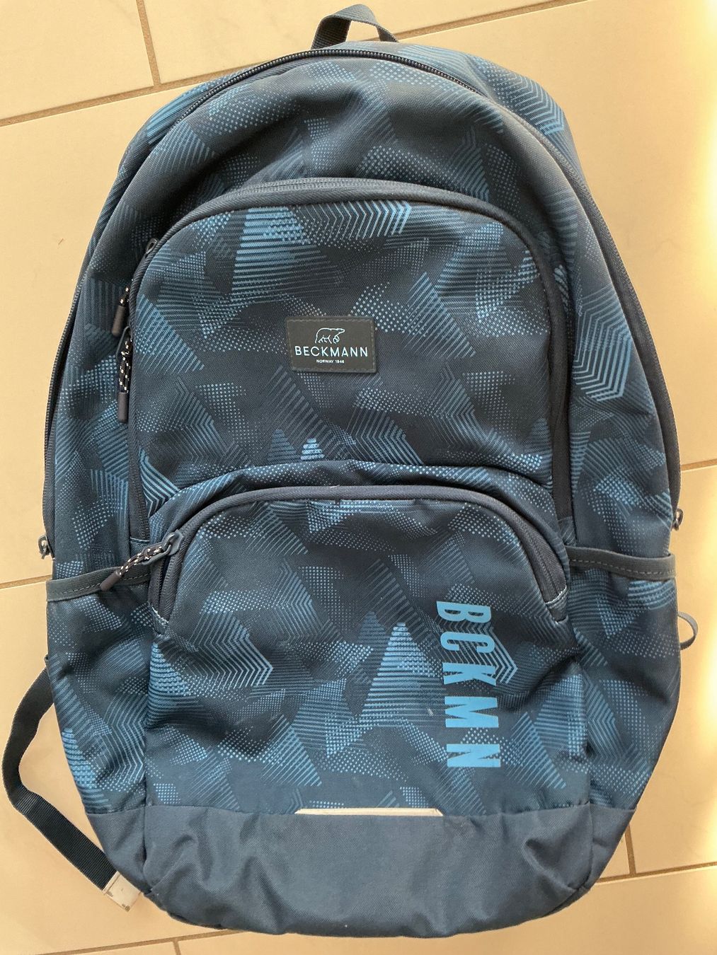 Zaini: Schulrucksack Beckmann fast neu – Nuovo (secondo la descrizione) da Biel-Benken BL venduto da Sahra1 3