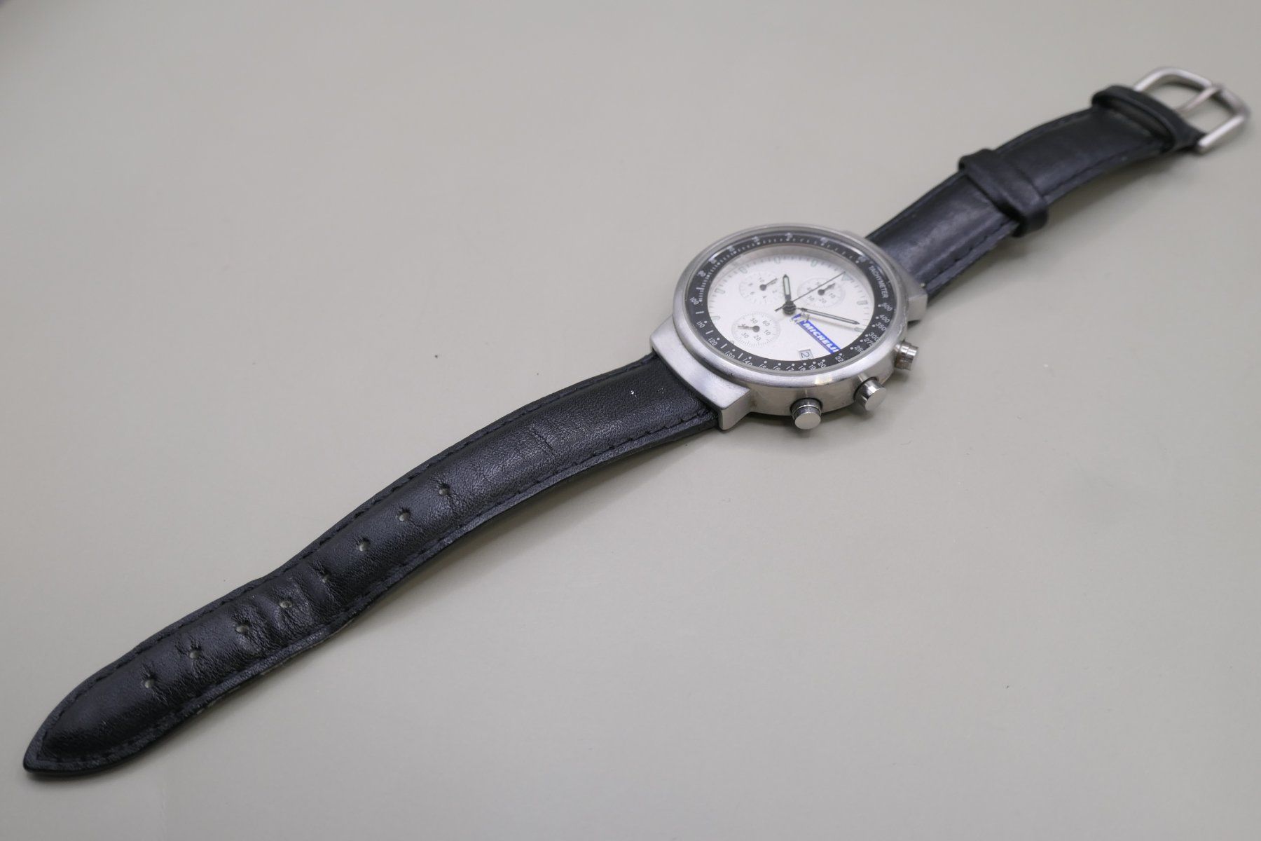Uhren: Vintage Michelin Chronograph Uhr – Gebraucht aus Thun von CHRONOTIKA 3