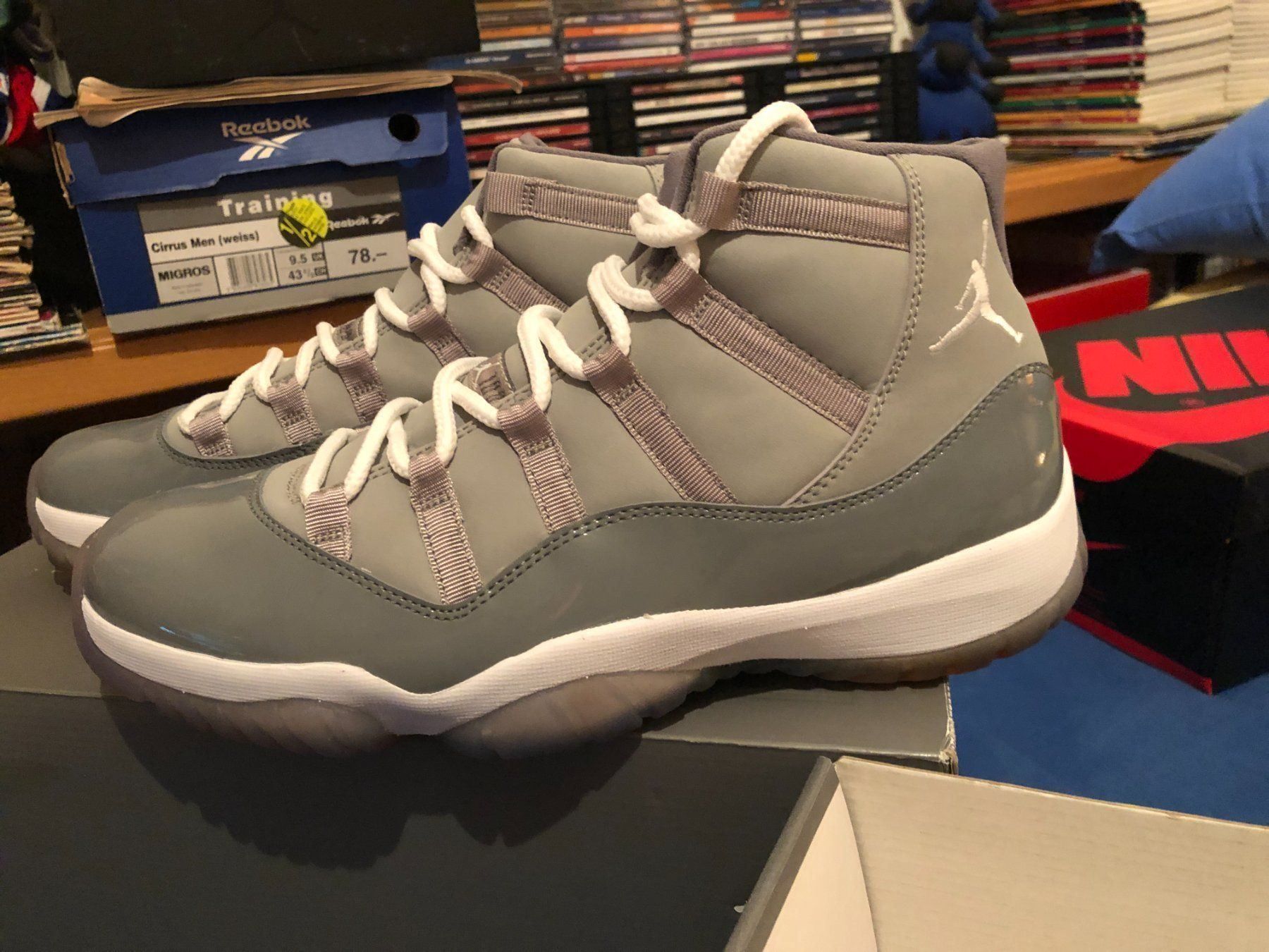 Jordan Scarpe da uomo: Nike Jordan 11 "Cool Grey" 2010 - EU44.5 – Nuovo e nell'imballaggio originale da St. Moritz venduto da comeflywithme
