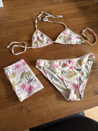 Bikini Set mit Tuch weiss Blumenmuster gebraucht